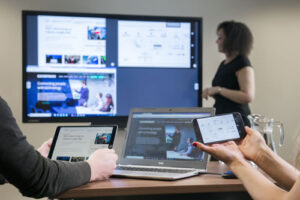 rapid-clevertouch-ux-pro-cast-meeting