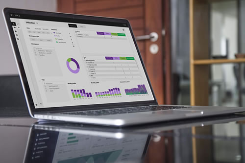 roomz analytics on laptop